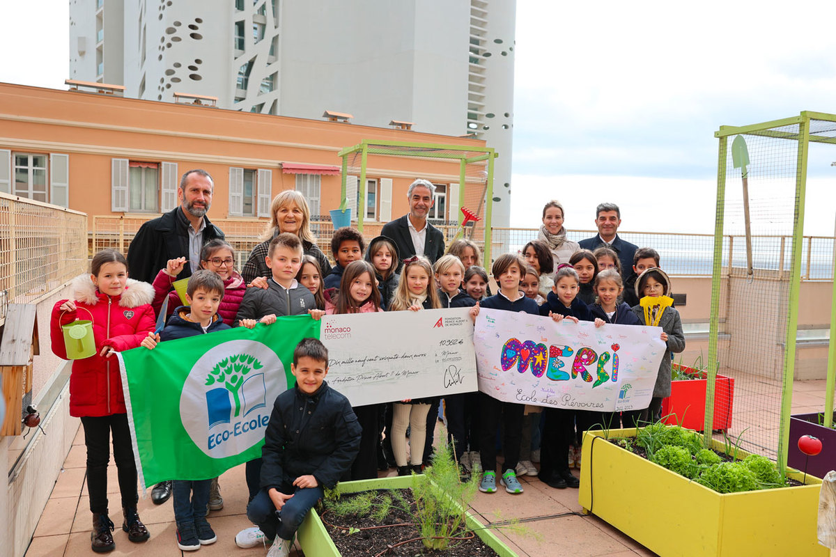 Monaco Telecom and the Prince Albert II of Monaco Foundation: joining forces to perpetuate vegetable organic gardens in the Principality's schools