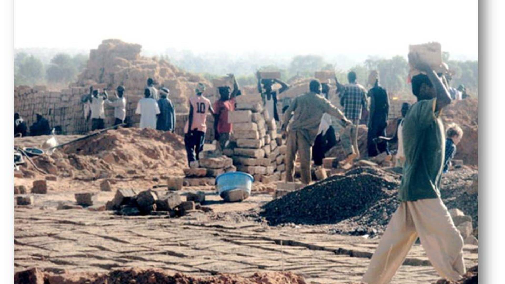 Les Greniers du Sahel