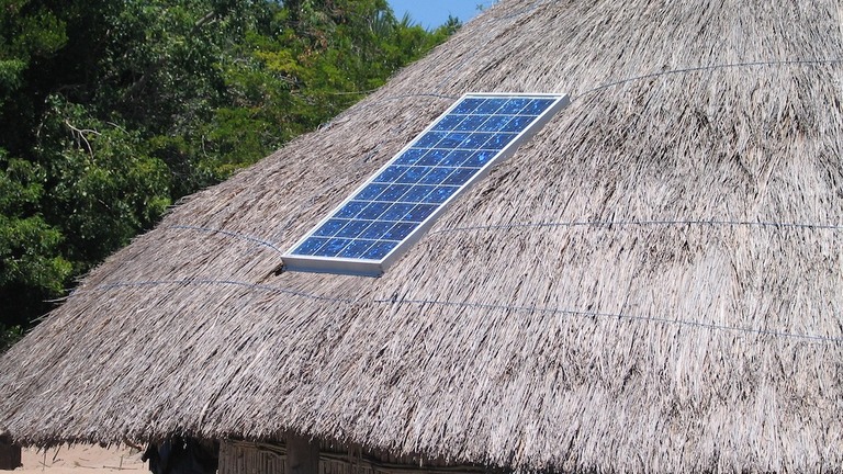 “Solar Grandmothers” in Burkina Faso